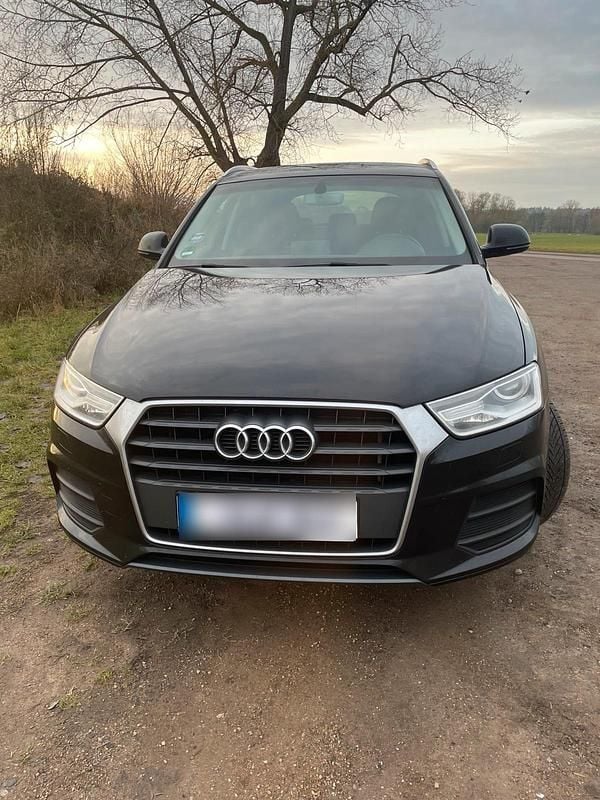 Gebraucht Audi Q3 Sport 150 PS (110 kW) 2016 Schwarz SUV