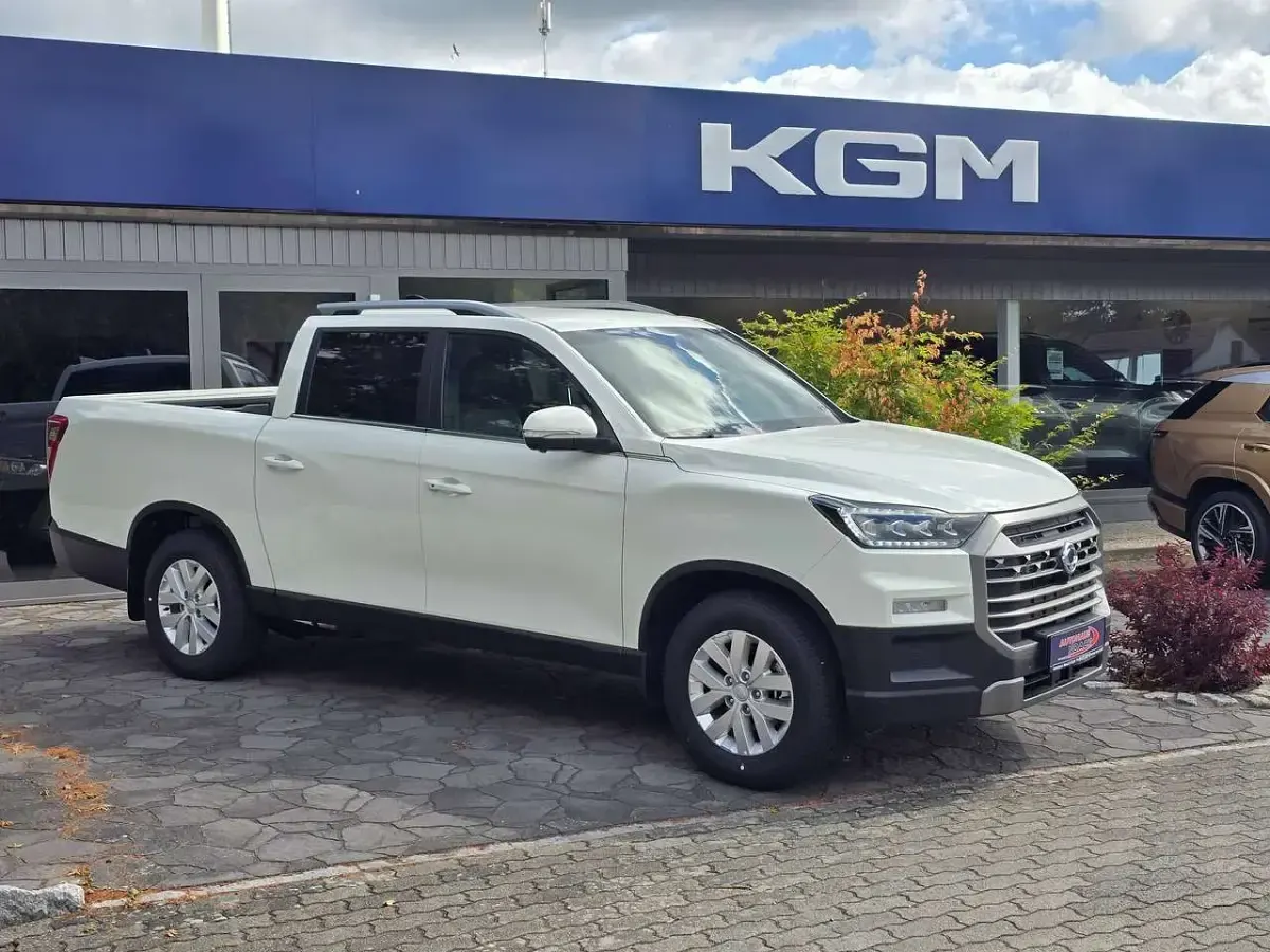 Neu KGM Musso 203 PS (149 kW) 2026 Grand white Pickup