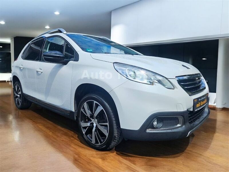 Weiß Gebraucht 2018 Peugeot 2008 Allure SUV | 8.499 € (Fairer Preis) - Bild 1/4