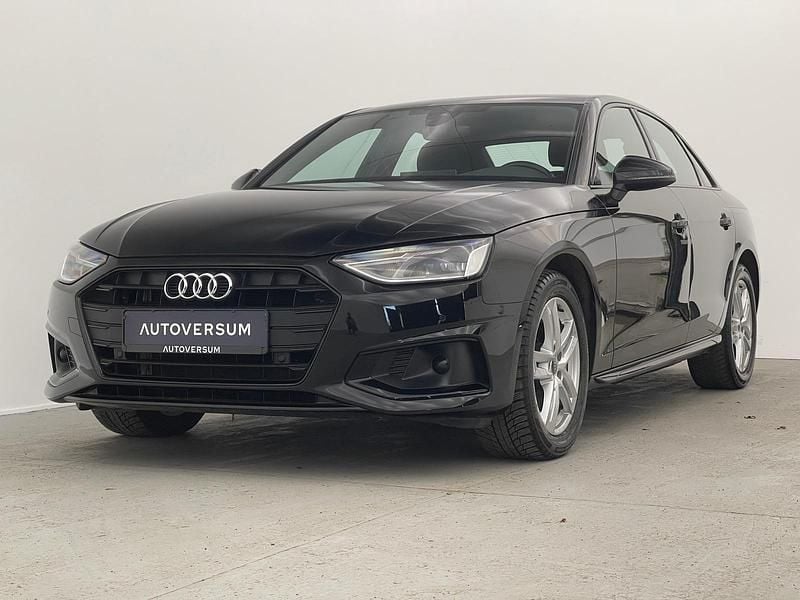 Używany Audi A4 Advanced Plus 204 KM (150 kW) 2022 Czarny Sedan/Limuzyna