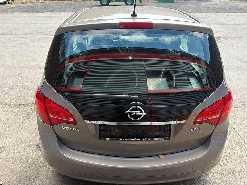 Gebraucht Opel Meriva Edition 110 PS (80 kW) 2010 Braun Van / Kleinbus