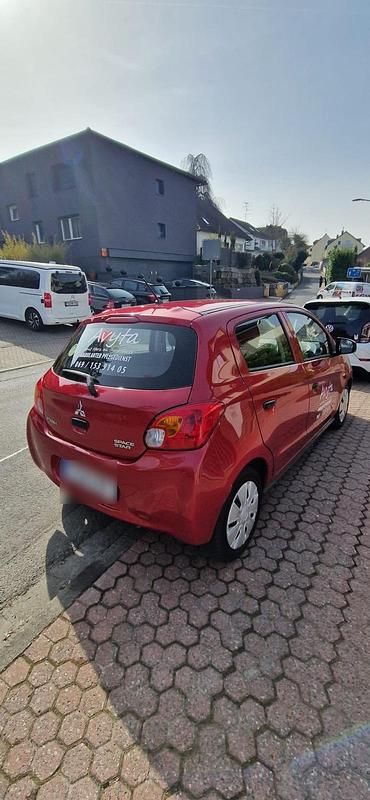 Gebraucht Mitsubishi Space Star 71 PS (52 kW) 2014 Rot Van / Kleinbus