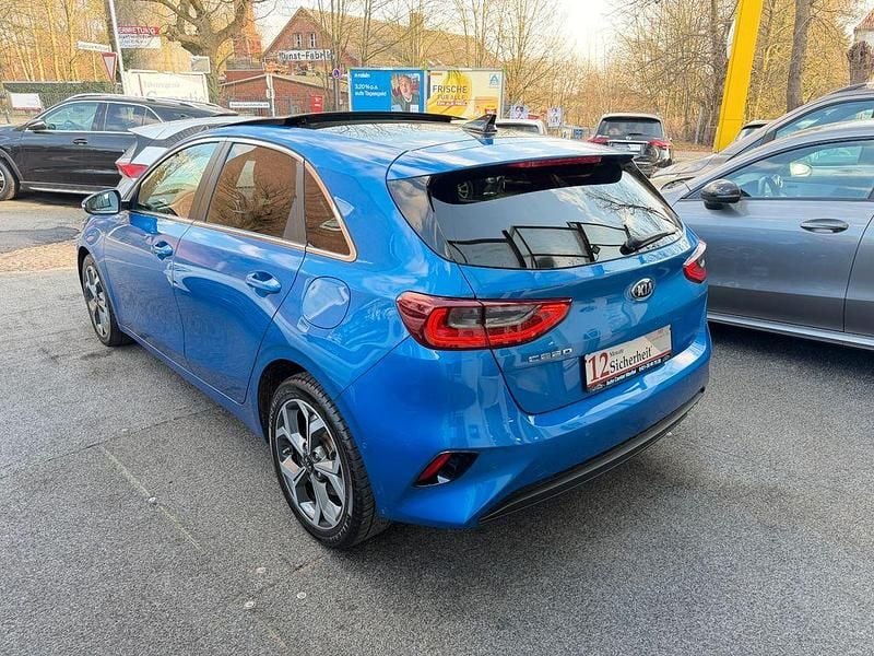 Gebraucht Kia Ceed 136 PS (100 kW) 2018 Blau Kleinwagen