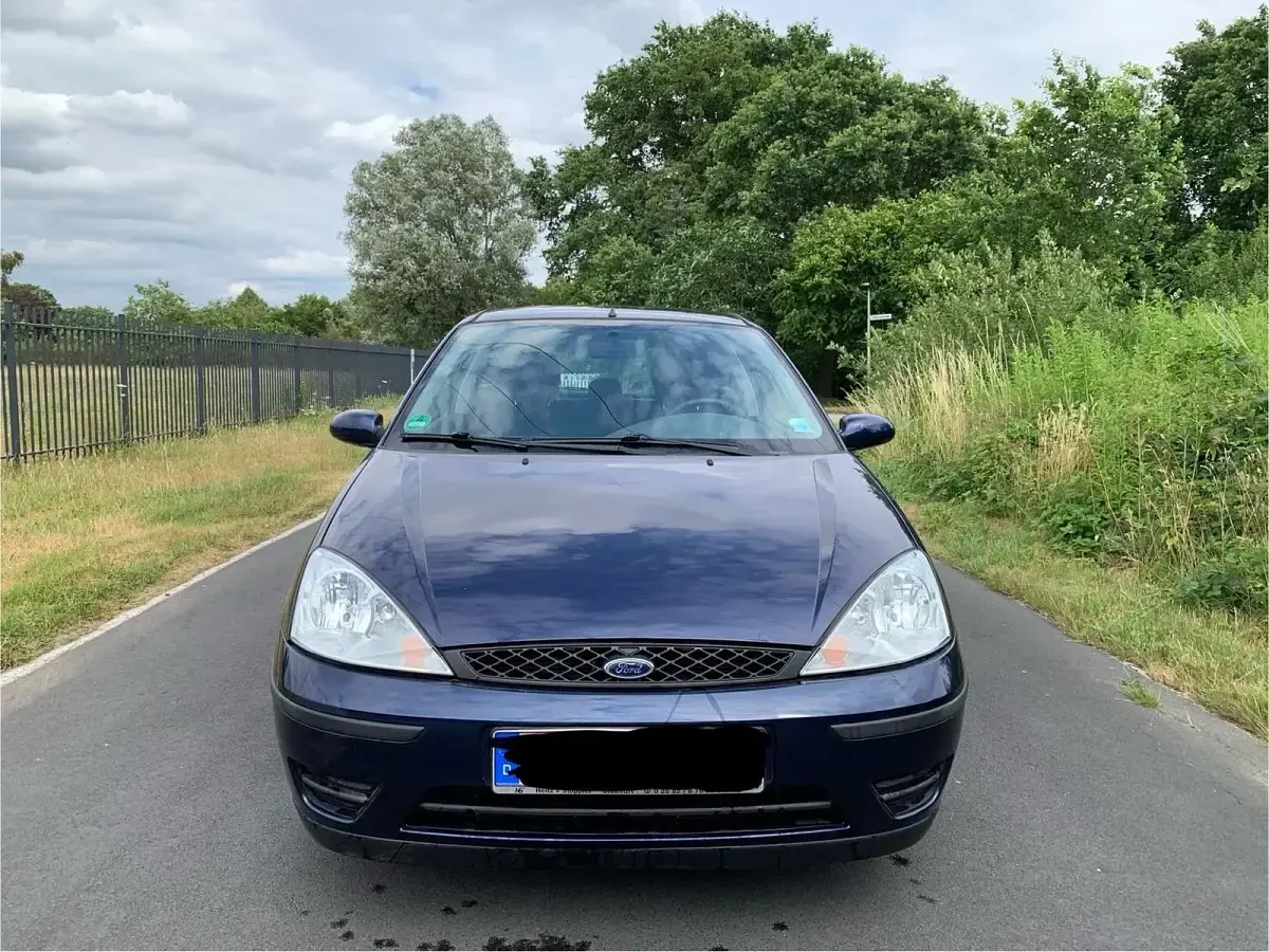 Gebraucht Ford Focus 100 PS (73 kW) 2004 Violet Kleinwagen
