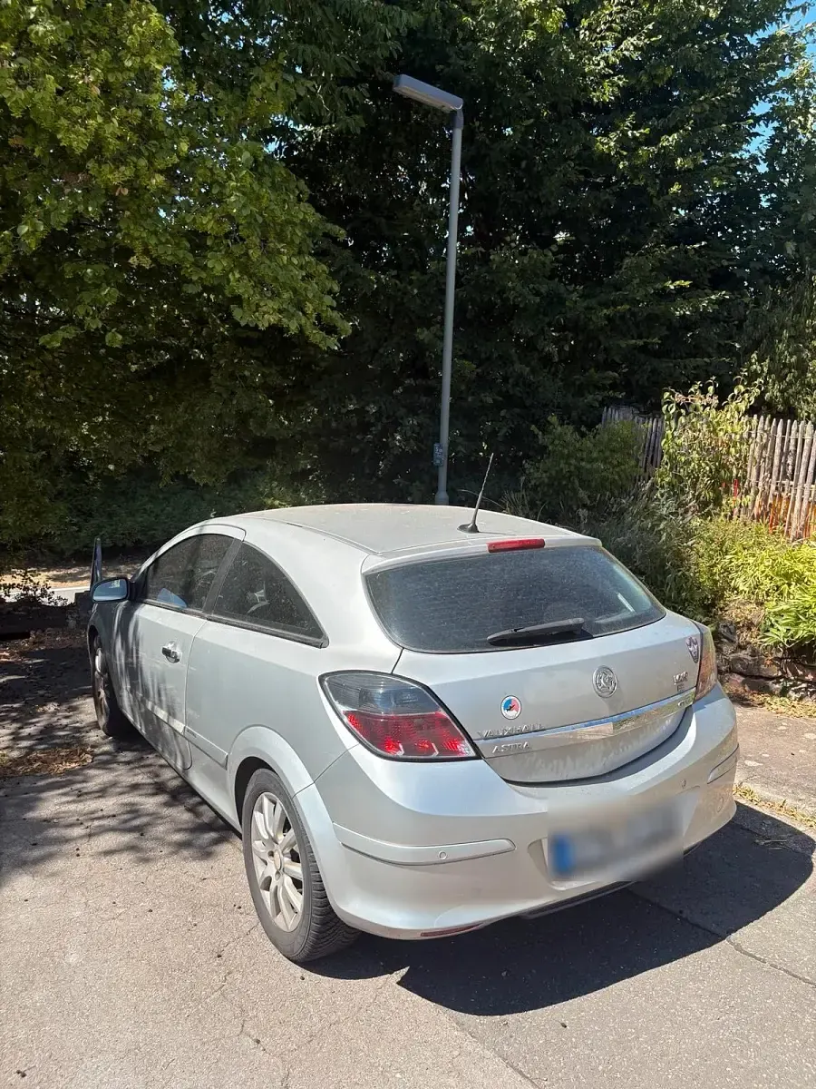 Gebraucht Opel Astra 115 PS (84 kW) 2007 Silber Coupé