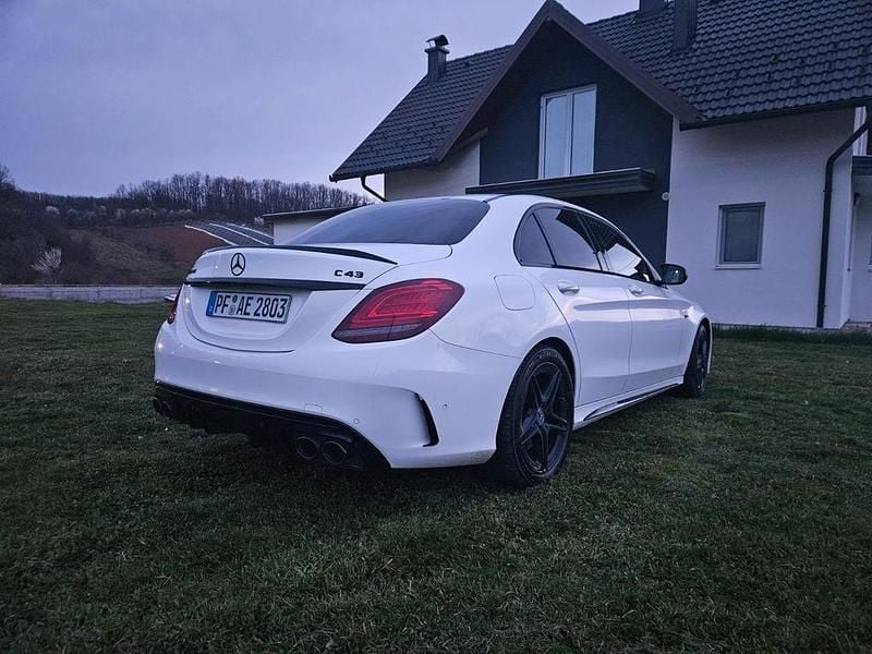 Gebraucht Mercedes C43 AMG AMG 390 PS (286 kW) 2021 Weiß Limousine