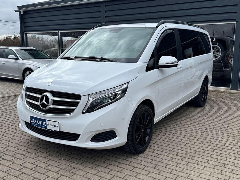 Gebraucht Mercedes V250 190 PS (139 kW) 2016 Weiß Van / Kleinbus