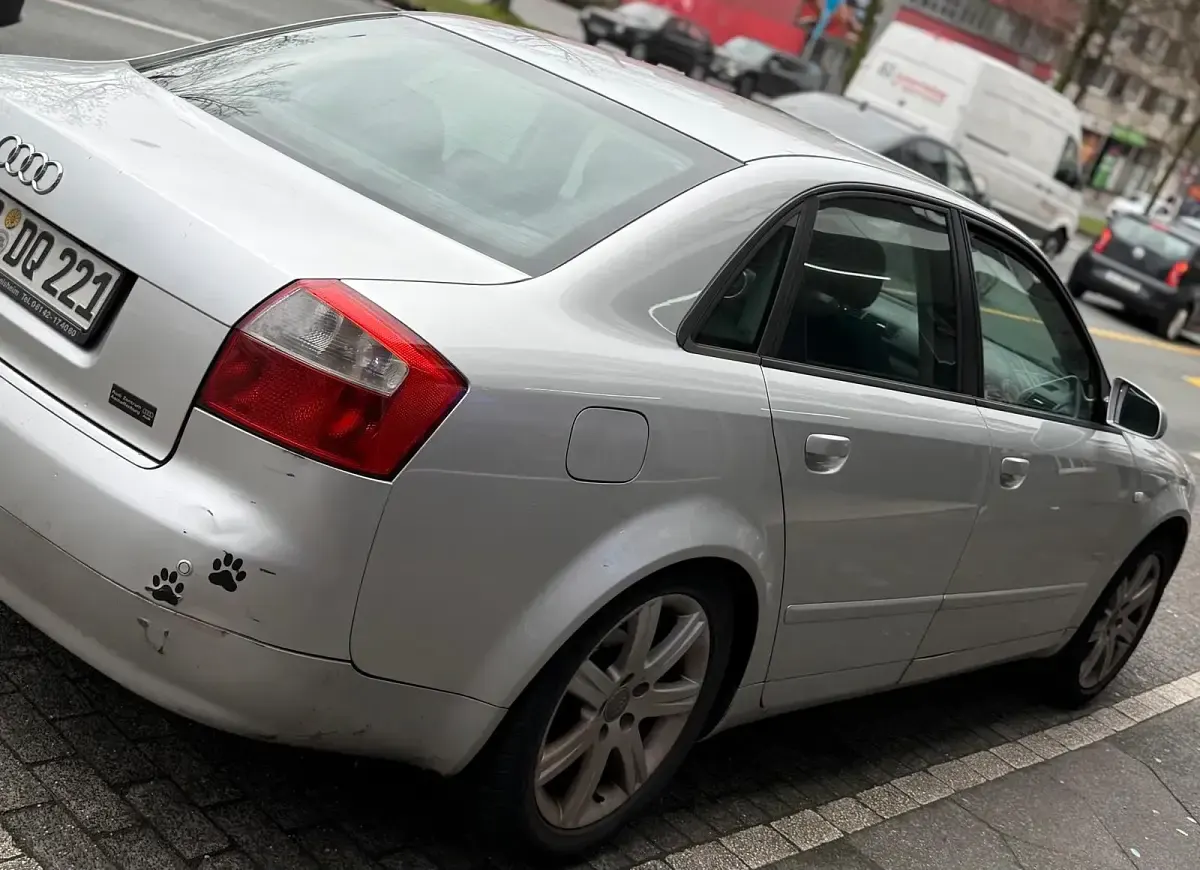 Gebraucht Audi A4 116 PS (85 kW) 2005 Grau Limousine