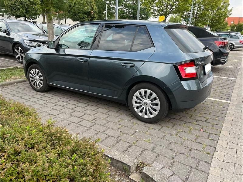 Gebraucht Skoda Fabia Cool Plus 60 PS (44 kW) 2018 Grau Kleinwagen