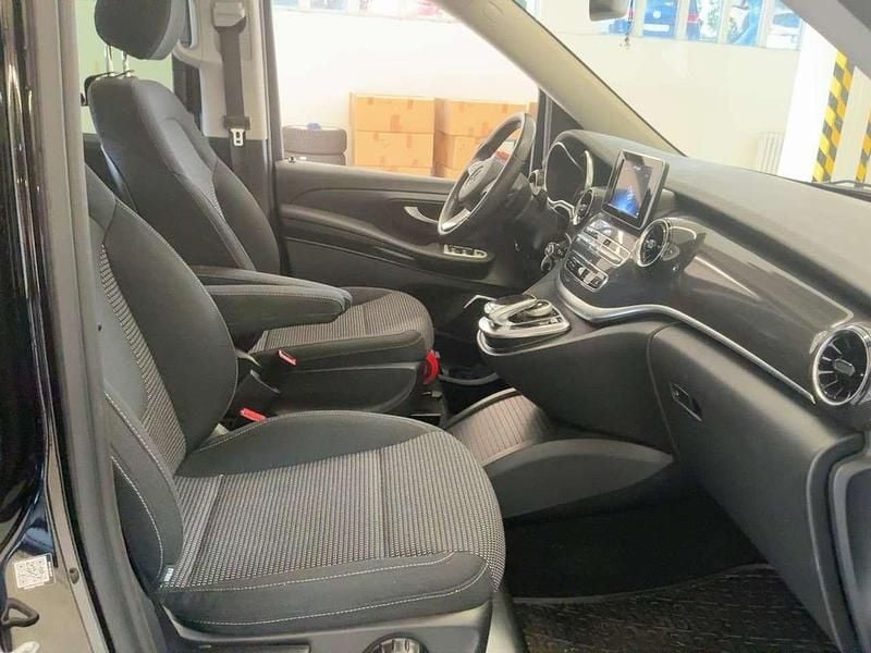 Gebraucht Mercedes V220 Edition 163 PS (119 kW) 2019 Schwarz Van / Kleinbus
