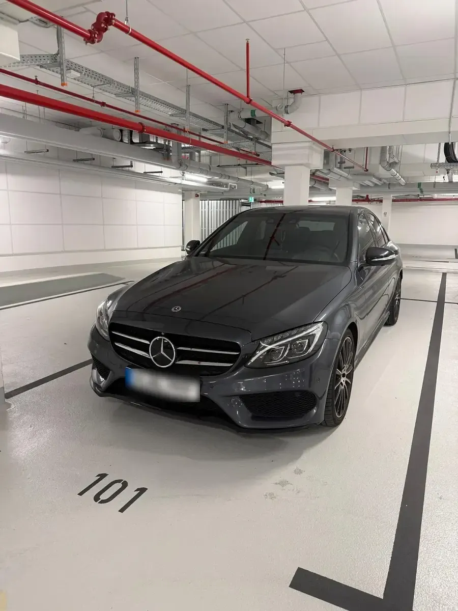 Gebraucht Mercedes C400 AMG line 333 PS (244 kW) 2015 Grau Limousine