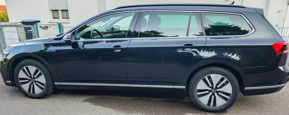 Gebraucht VW Passat GTE 218 PS (160 kW) 2021 Schwarz Kombi