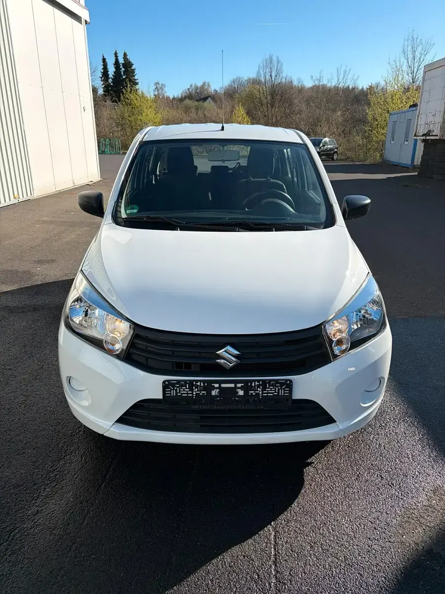 Gebraucht Suzuki Celerio 68 PS (50 kW) 2019 Weiß Kleinwagen