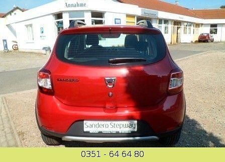 Gebraucht Dacia Sandero Prestige 90 PS (66 kW) 2018 Rot Kleinwagen