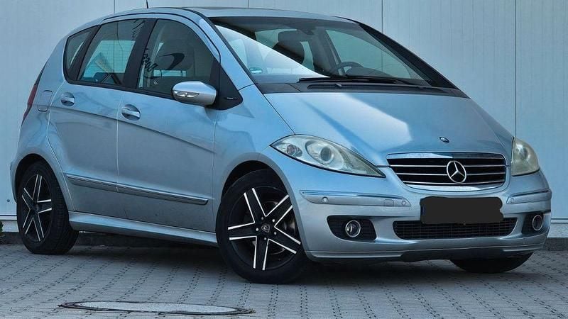 Silber Gebraucht 2004 Mercedes A200 Limousine | 1.480 € (Etwas zu teuer) - Bild 1/4