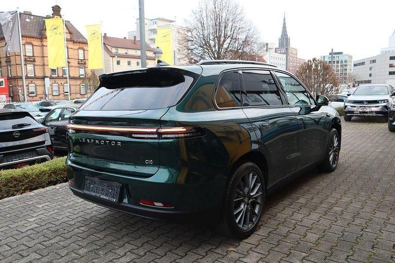 Neu Leapmotor C10 215 PS (158 kW) 2026 Grün SUV