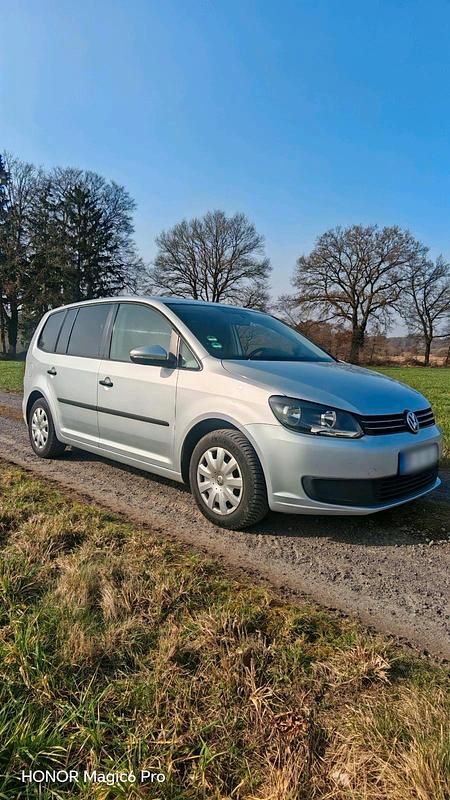 Gebraucht VW Touran 105 PS (77 kW) 2012 Silber Van / Kleinbus