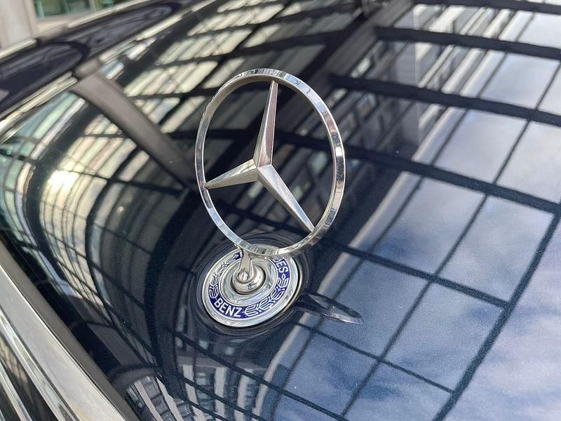 Gebraucht Mercedes E240 Avantgarde 170 PS (125 kW) 1999 Schwarz Limousine