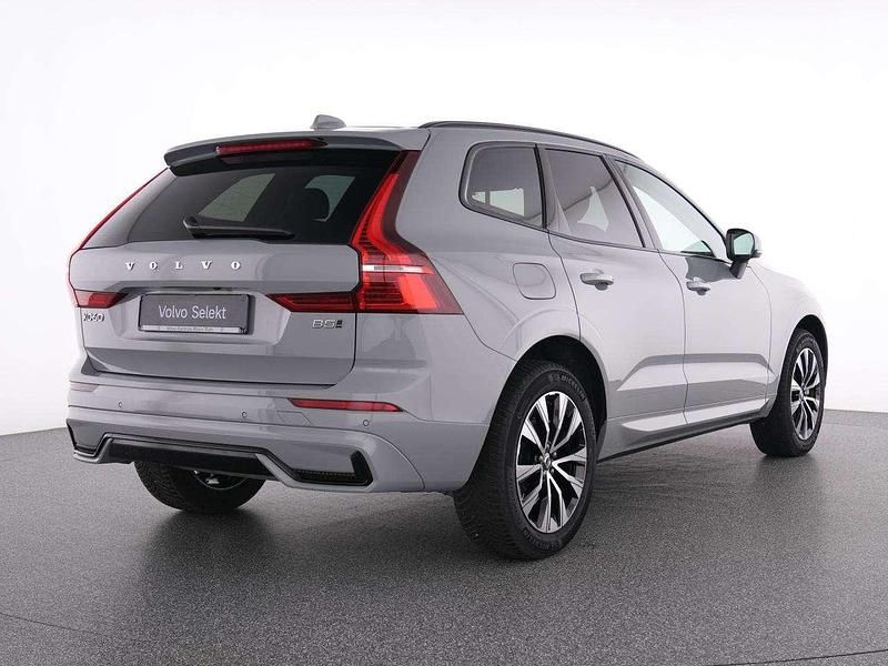 Gebraucht Volvo XC60 Plus 250 PS (183 kW) 2024 Vapour grey / metallic SUV