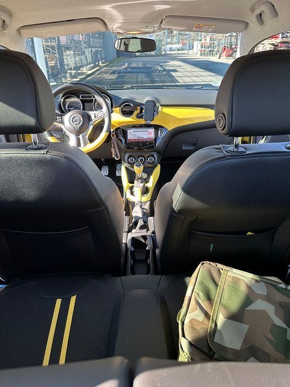 Gebraucht Opel Adam Glam 101 PS (74 kW) 2014 Gelb Kleinwagen
