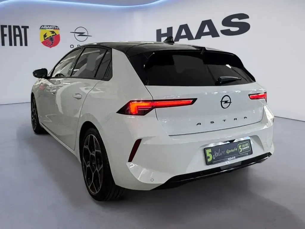 Gebraucht Opel Astra GS Line 131 PS (96 kW) 2023 Weiß Kleinwagen