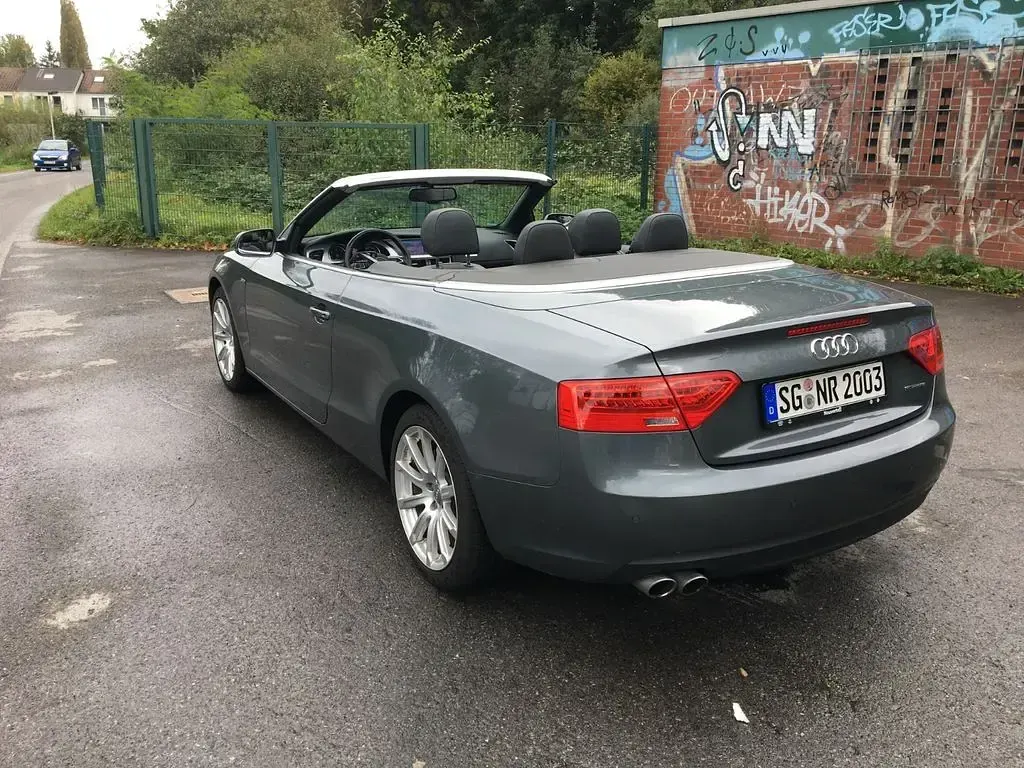 Gebraucht Audi A5 Cabriolet Sport 218 PS (160 kW) 2016 Grau Cabrio