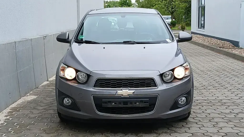 Gebraucht Chevrolet Aveo LTZ 116 PS (85 kW) 2011 Grau (metallic) Kleinwagen