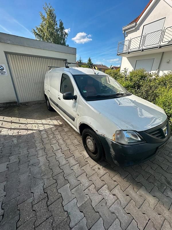 Weiß Gebraucht 2011 Dacia Logan Limousine | 750 € (Superpreis) - Bild 1/4