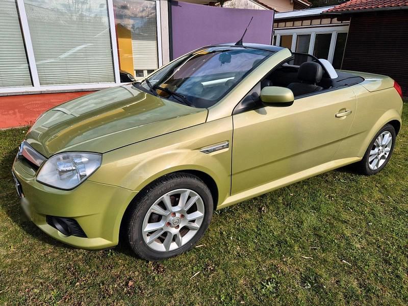 Gebraucht Opel Tigra 90 PS (66 kW) 2007 Grün Cabrio