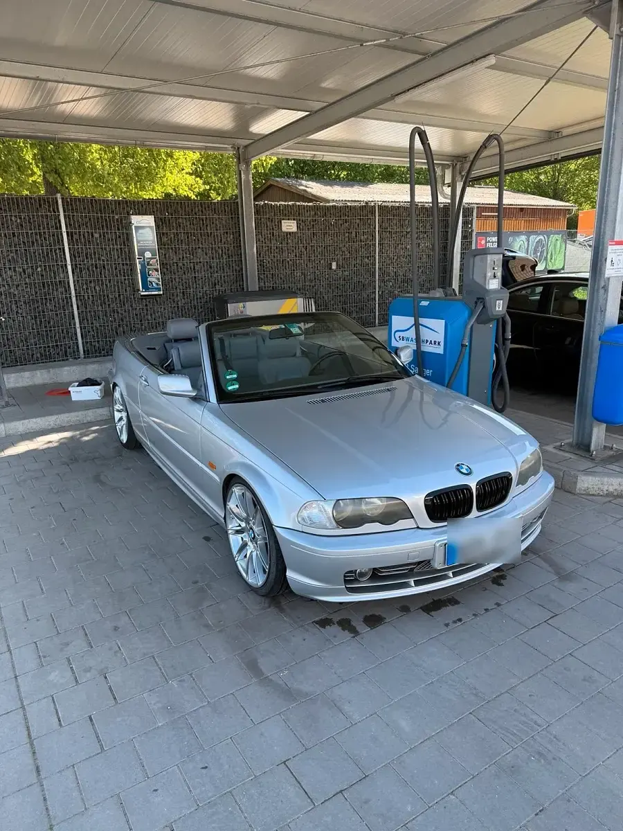 Gebraucht BMW 320 Cabriolet 170 PS (125 kW) 2002 Silber Cabrio