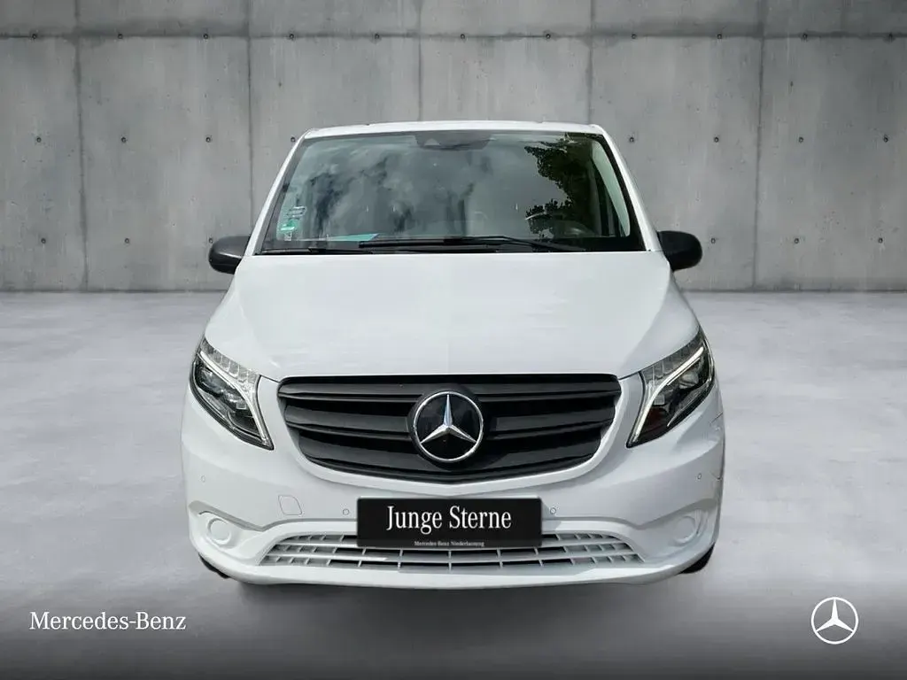 Gebraucht Mercedes e-Vito 150 kW (204 PS) 2022 Weiß Van