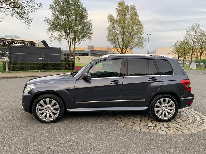 Gebraucht Mercedes GLK320 224 PS (164 kW) 2009 Grau SUV
