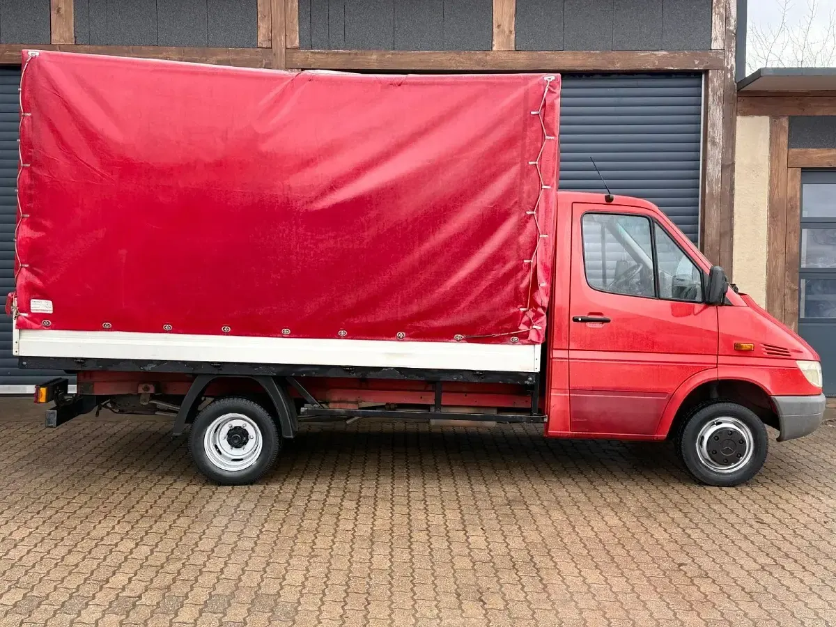 Gebraucht Mercedes Sprinter 129 PS (94 kW) 2001 Rot Van