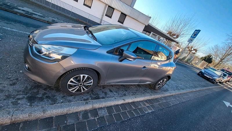 Gebraucht Renault Clio IV 90 PS (66 kW) 2013 Grau Limousine