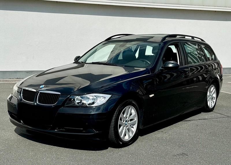 Schwarz Gebraucht 2006 BMW 320 Kombi | 3.350 € (Guter Preis) - Bild 1/4