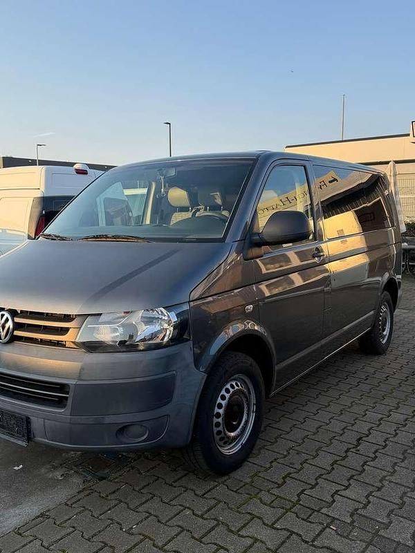 Gebraucht VW Transporter 102 PS (75 kW) 2010 Natural grey metallic Van