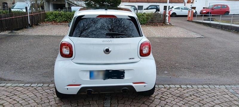 Gebraucht Smart ForFour Brabus 109 PS (80 kW) 2018 Weiß Kleinwagen