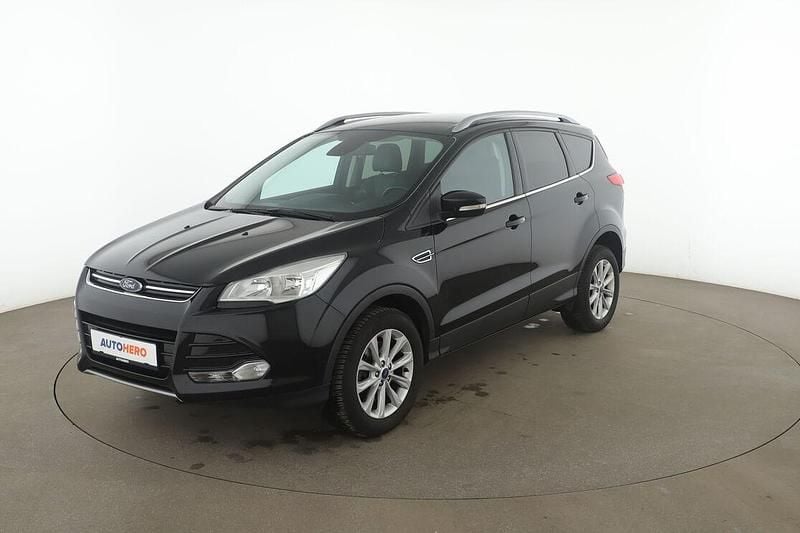 Usado Ford Kuga Titanium 150 HP (110 kW) 2016 SUV