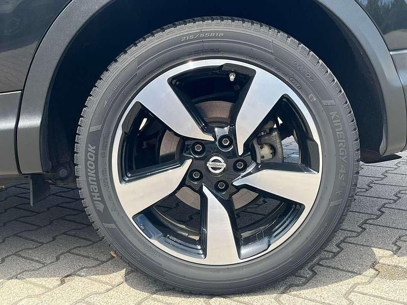 Schwarz Gebraucht 2015 Nissan Qashqai 360º SUV | 9.999 € (Fairer Preis) - Bild 1/4