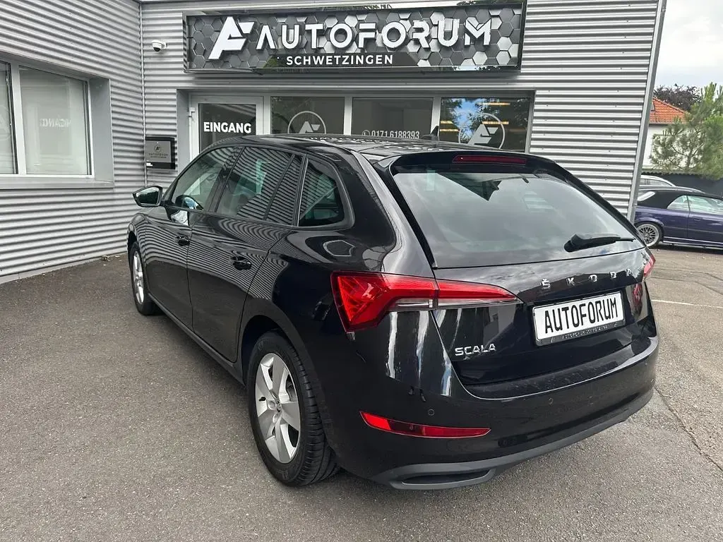 Gebraucht Skoda Scala Ambition 116 PS (85 kW) 2020 Schwarz Kleinwagen