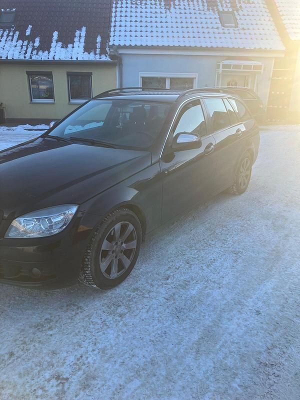 Gebraucht Mercedes C220 170 PS (125 kW) 2008 Schwarz Kombi