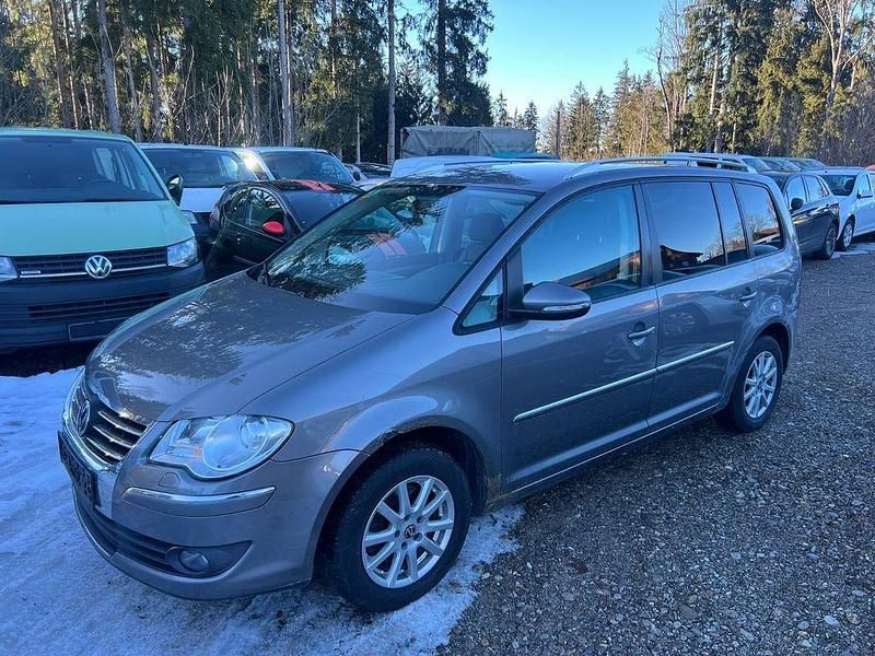 Gebraucht VW Touran Highline 105 PS (77 kW) 2010 Grau Van / Kleinbus