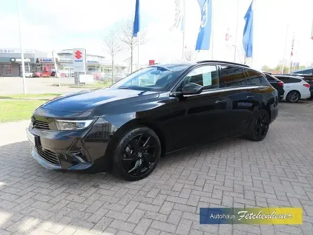 Używany Opel Astra 131 KM (96 kW) 2024 Czarny Kombi