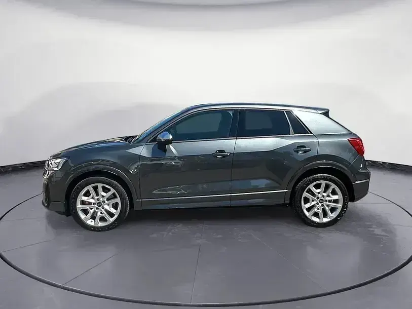 Gebraucht Audi SQ2 Design 301 PS (221 kW) 2024 Grau SUV