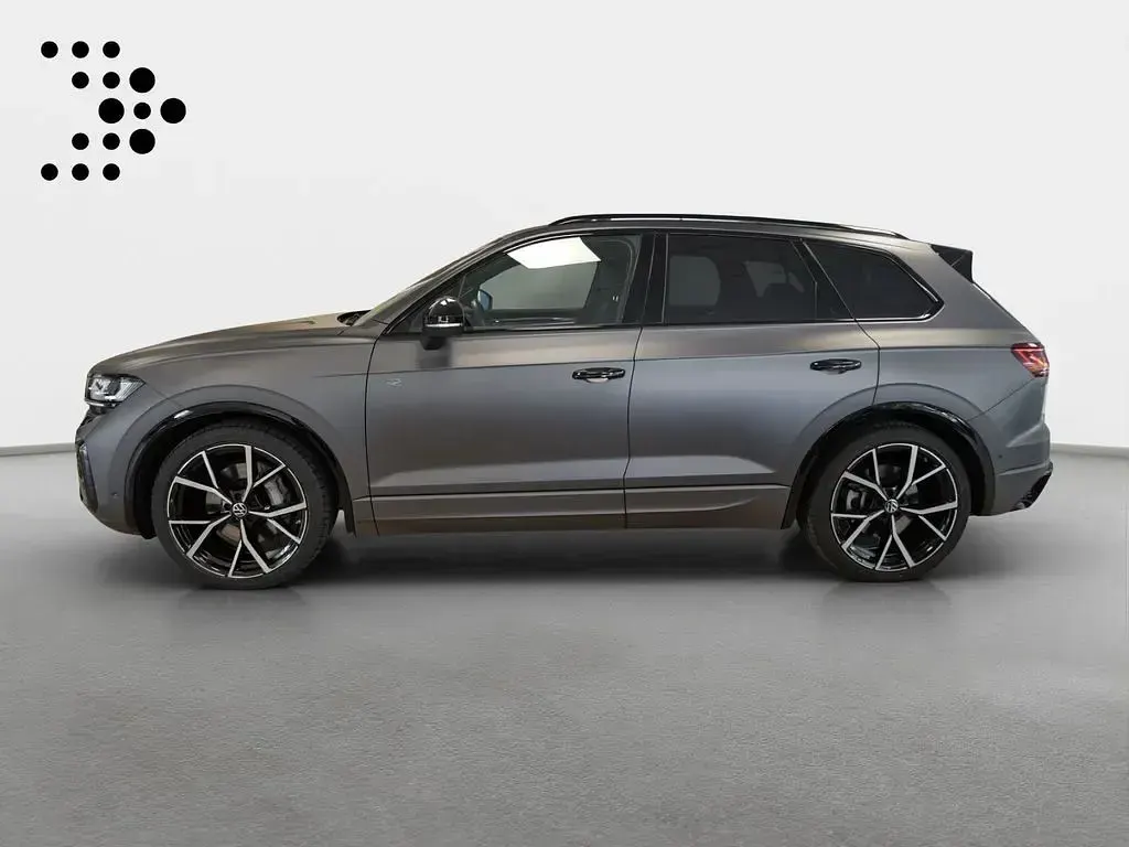 Gebraucht VW Touareg R-line 340 PS (250 kW) 2024 Siliziumgrau matt SUV