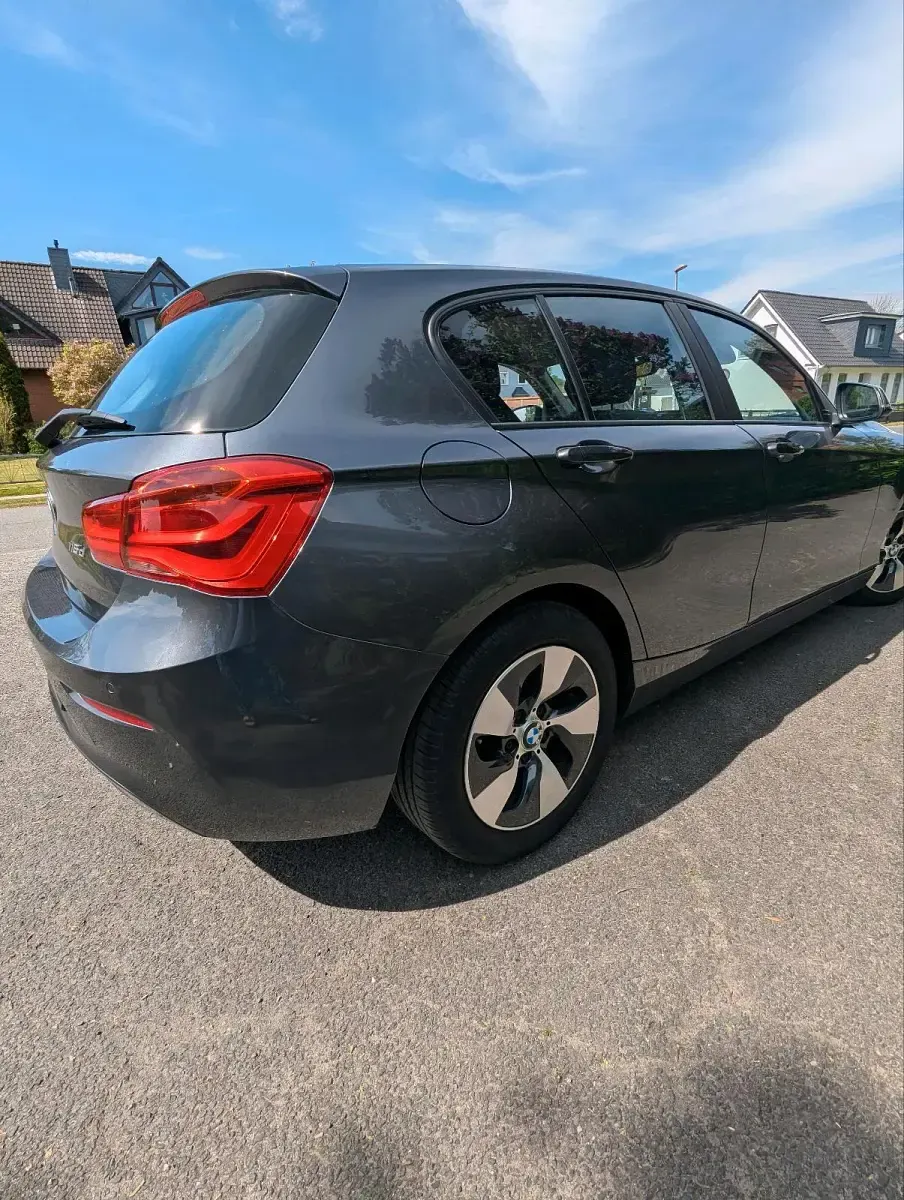 Używany BMW 116 Basis 115 KM (84 kW) 2017 Czarny Hatchback