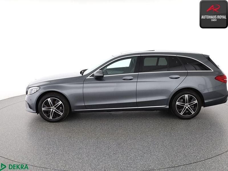 Gebraucht Mercedes C220 Avantgarde 194 PS (142 kW) 2020 Selenitgrau Kombi