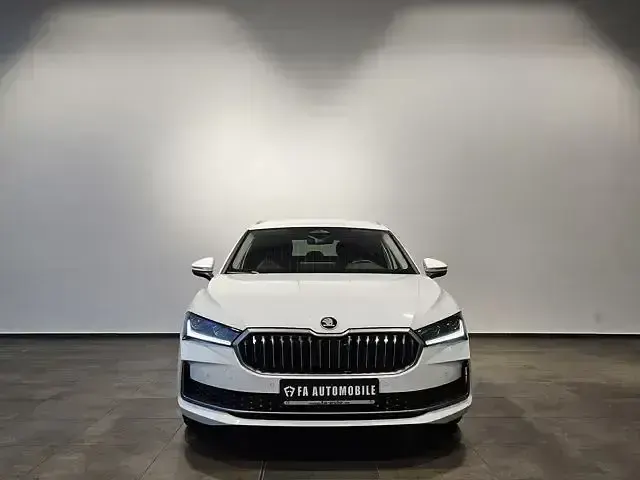 Gebraucht Skoda Superb 193 PS (141 kW) 2024 Purity (metallic) Kombi