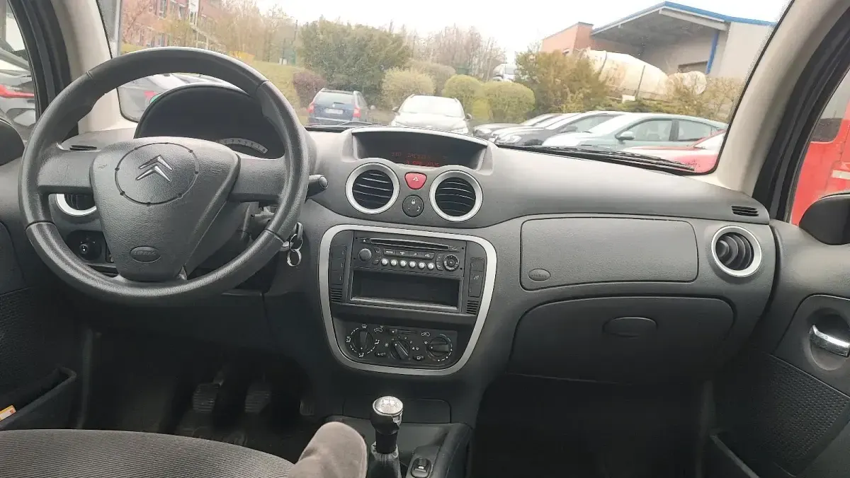 Usado Citroën C3 Comfort 60 CV (44 kW) 2007 Plateado Utilitario