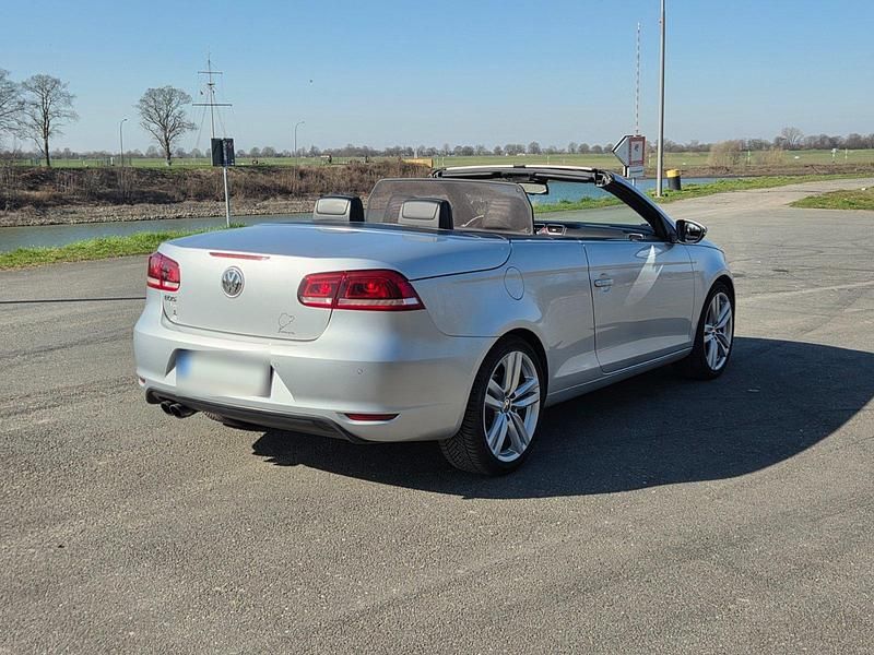 Gebraucht VW Eos 211 PS (155 kW) 2011 Silber Cabrio